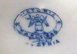 antiques_newsletter_stolen_antiques_online_auctions_identifying_antique_marks_newsletter001010.jpg